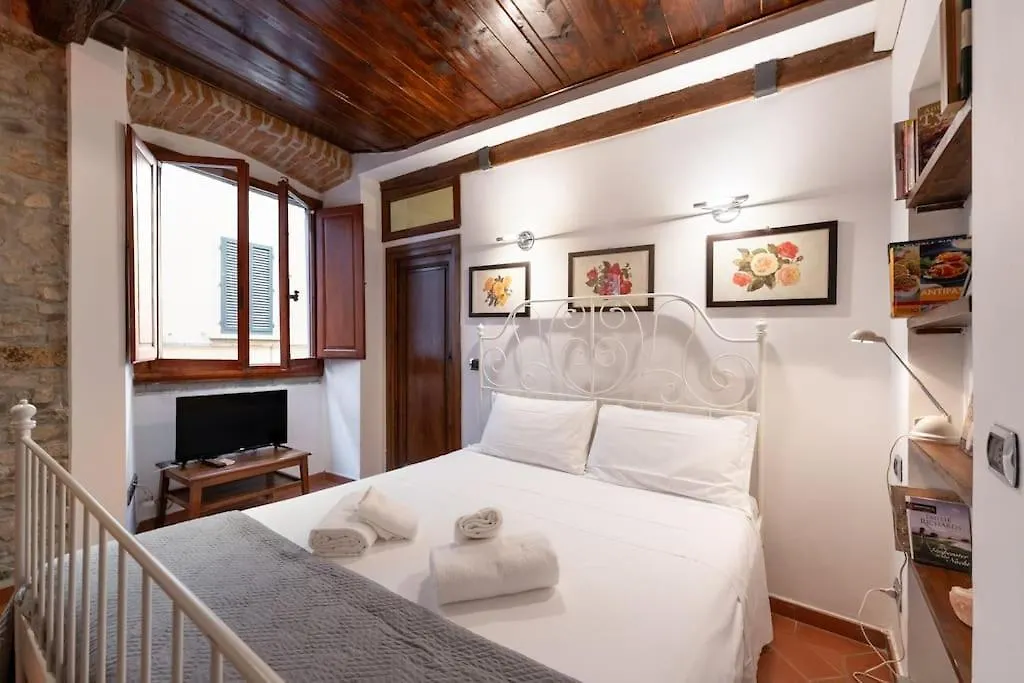 Keys Of Italy - Corsos 9 - Cozy Studio Close To Palazzo Vecchio フィレンツェ